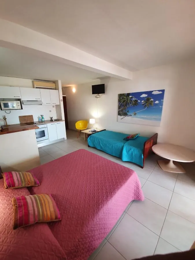 Residence Les Bougainvilliers Martinique Sainte-Anne