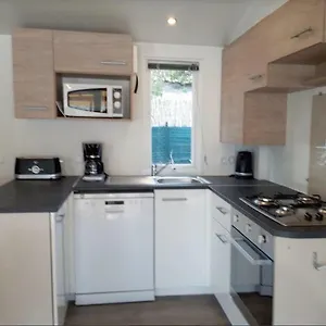 mobile-home-sur-emplacement-exceptionnel-es108.fr-provencehotel.com/